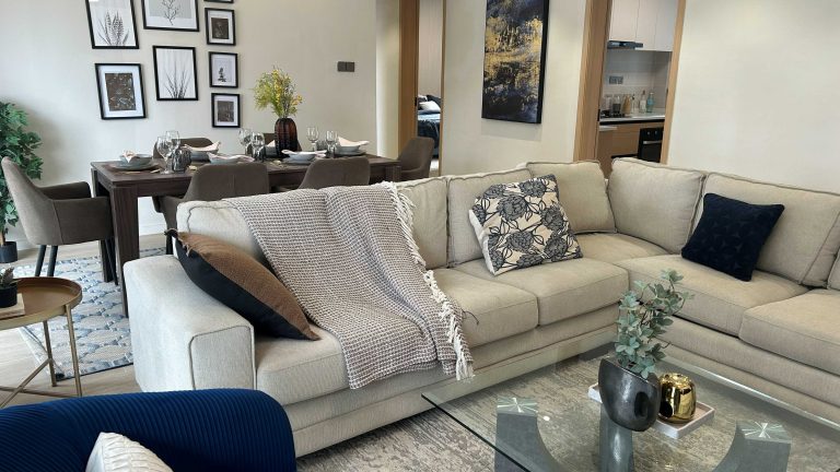 Why Working With an Experienced and Registered Real Estate Agent Matters